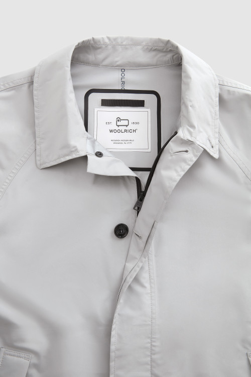 Ultraleichter, wasserdichter Hightech-Mantel aus GORE-TEX Grau photo 2 | Woolrich