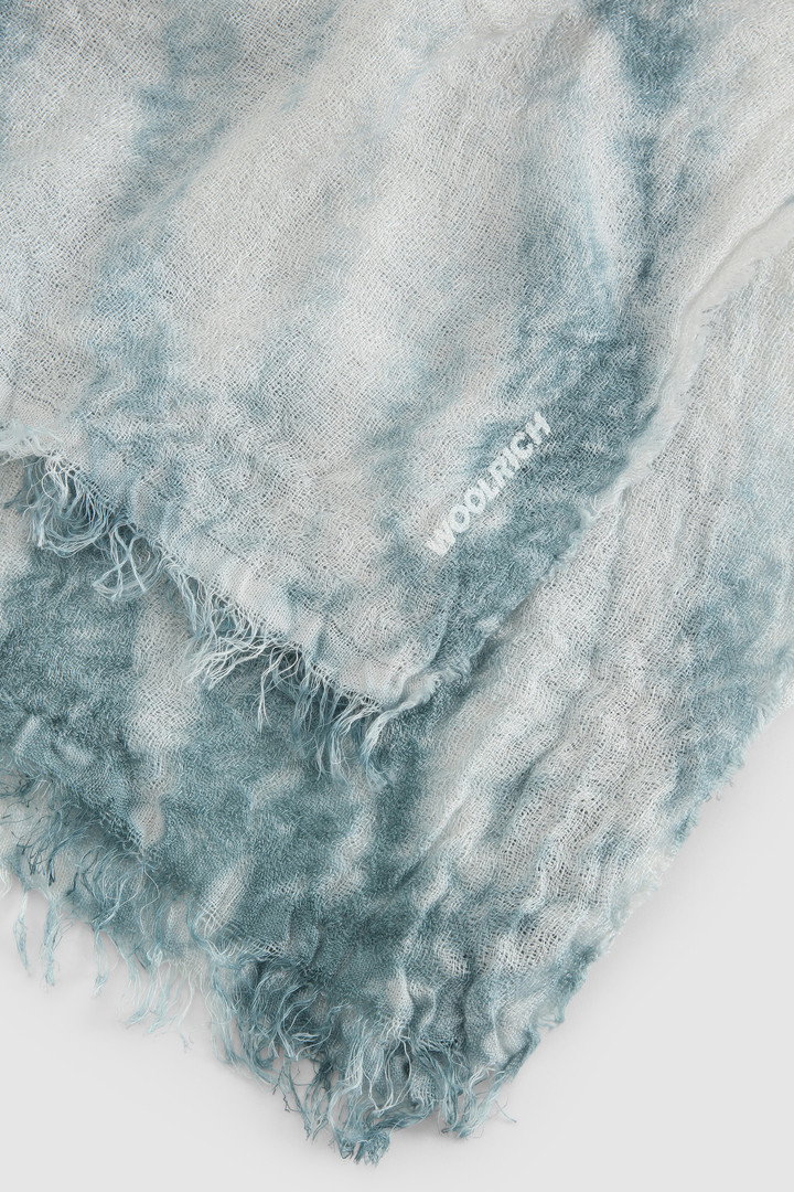 Luxe Scarf in Garment-Dyed Cotton Blue photo 3 | Woolrich