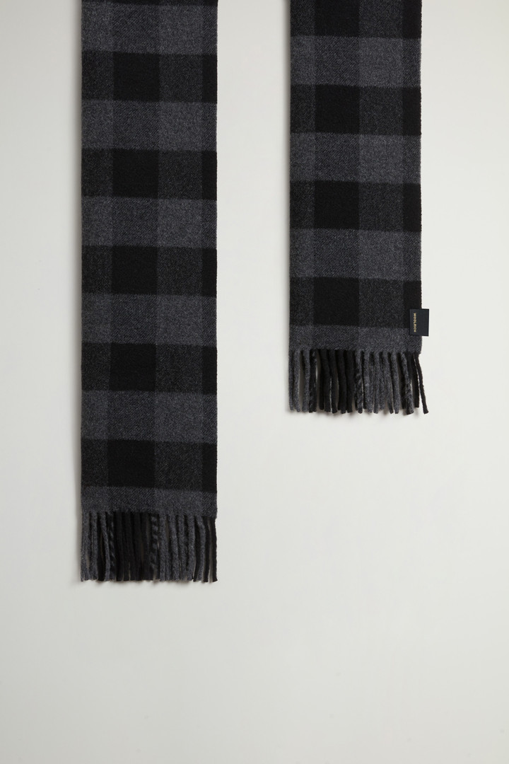 WOOL BUFFALO CHECK SCARF Black photo 2 | Woolrich