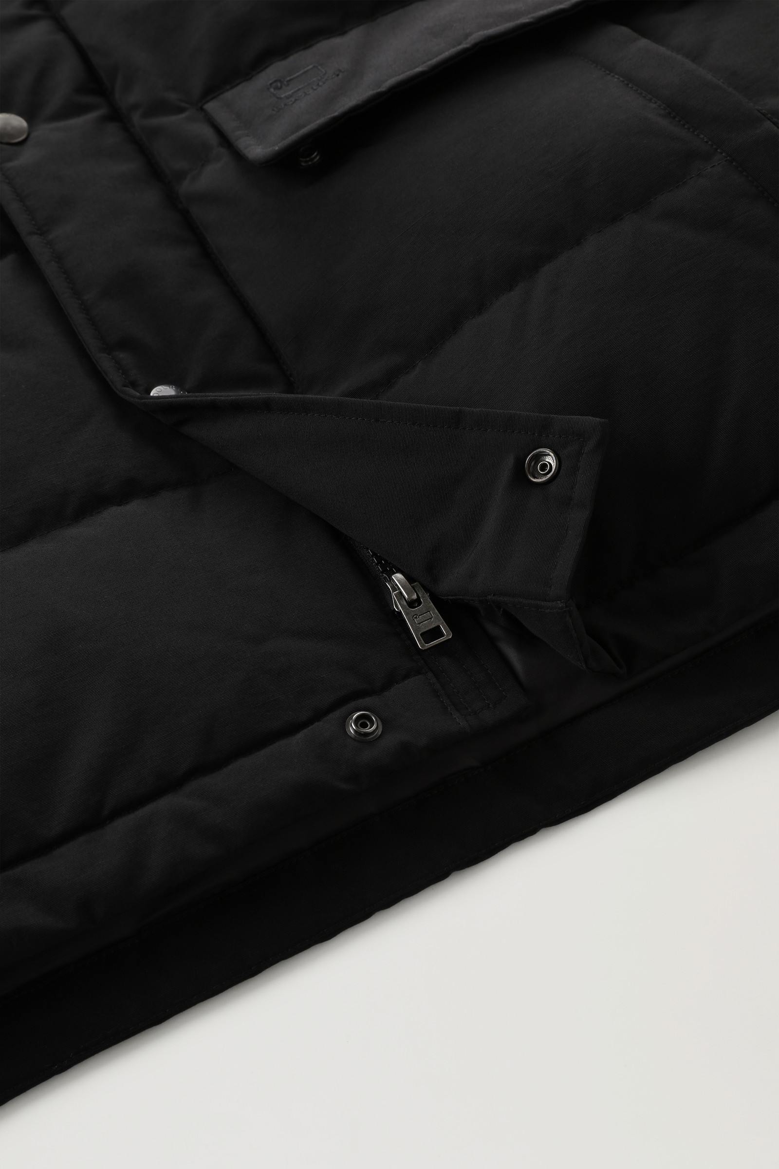 Aleutian Vest with Detachable Hood Black photo 10 | Woolrich