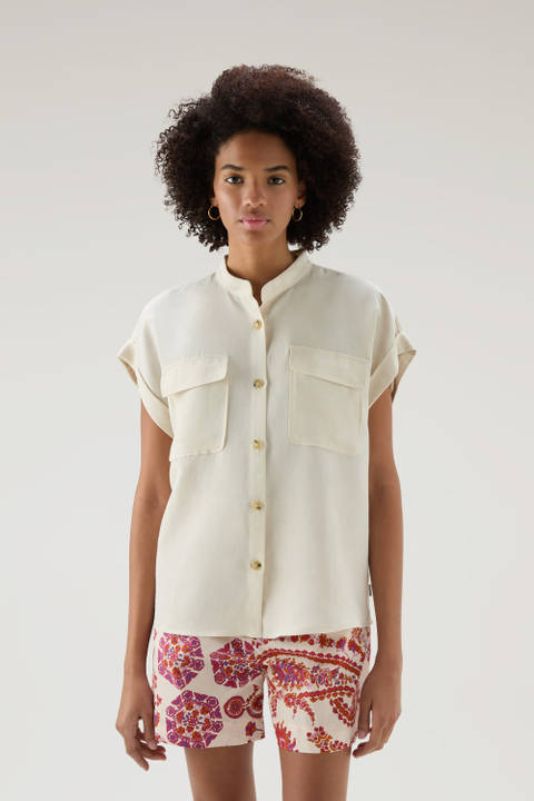Shirt aus einer Leinen-Mischung mit kurzen Ärmeln Weiß | Woolrich
