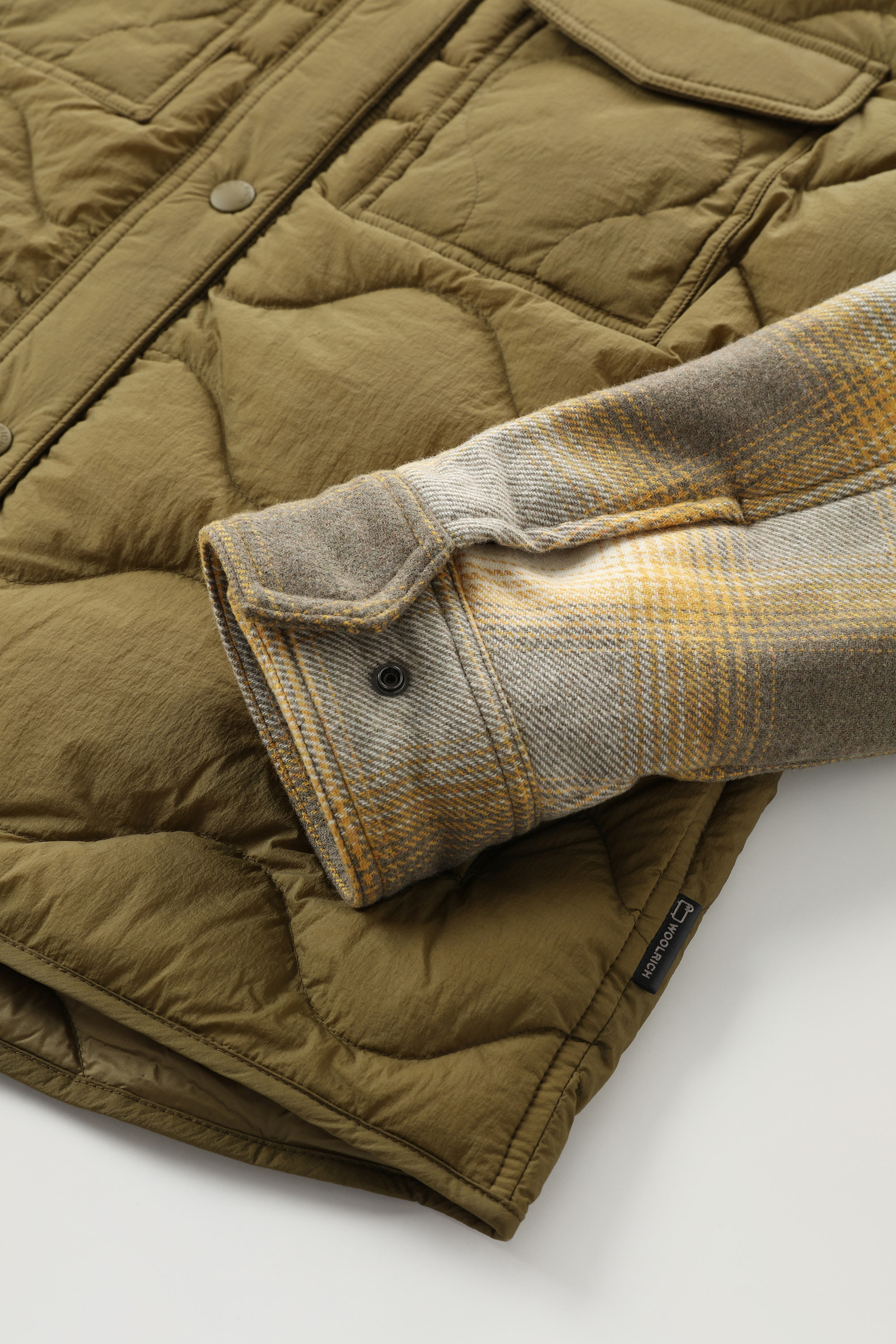 Veste chemise Alba en nylon crinkle avec manches en laine vert photo 9 | Woolrich