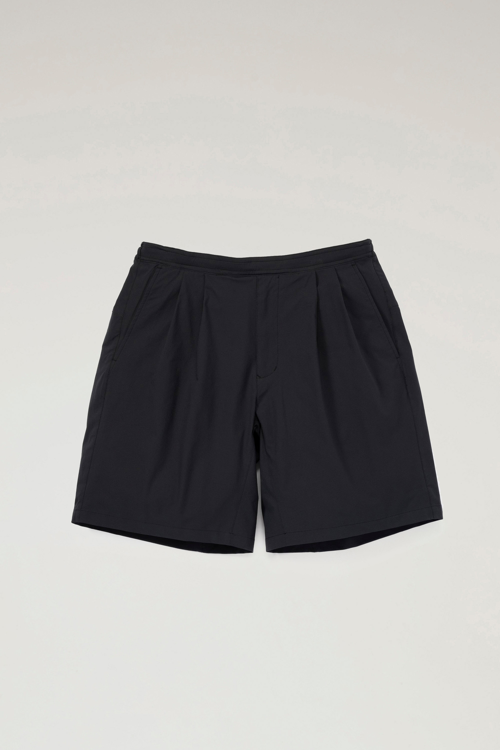 High Aeration Shorts in Stretch Ripstop Black photo 5 | Woolrich