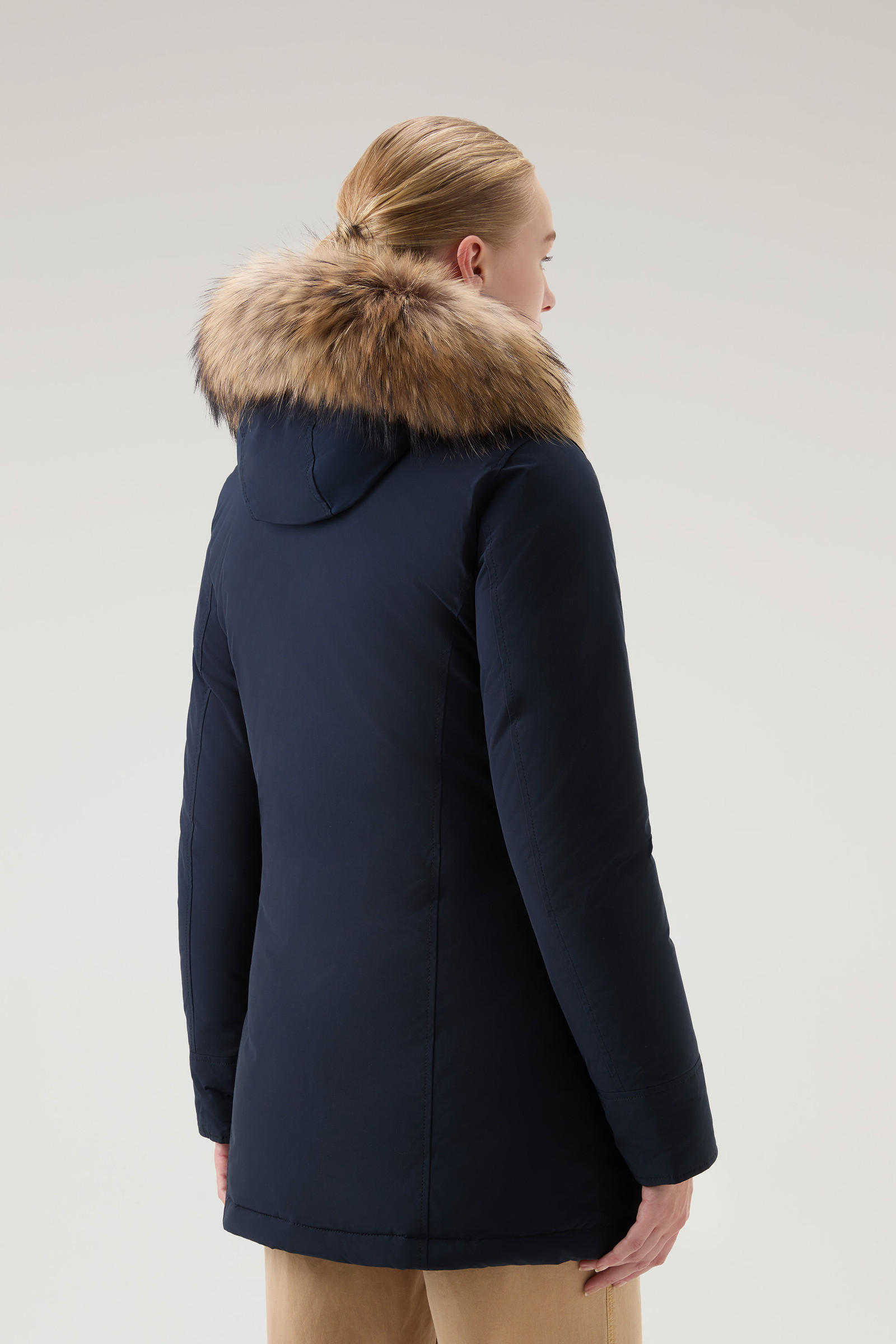 Arctic Parka in Urban Touch with Detachable Fur Blue | Woolrich NO