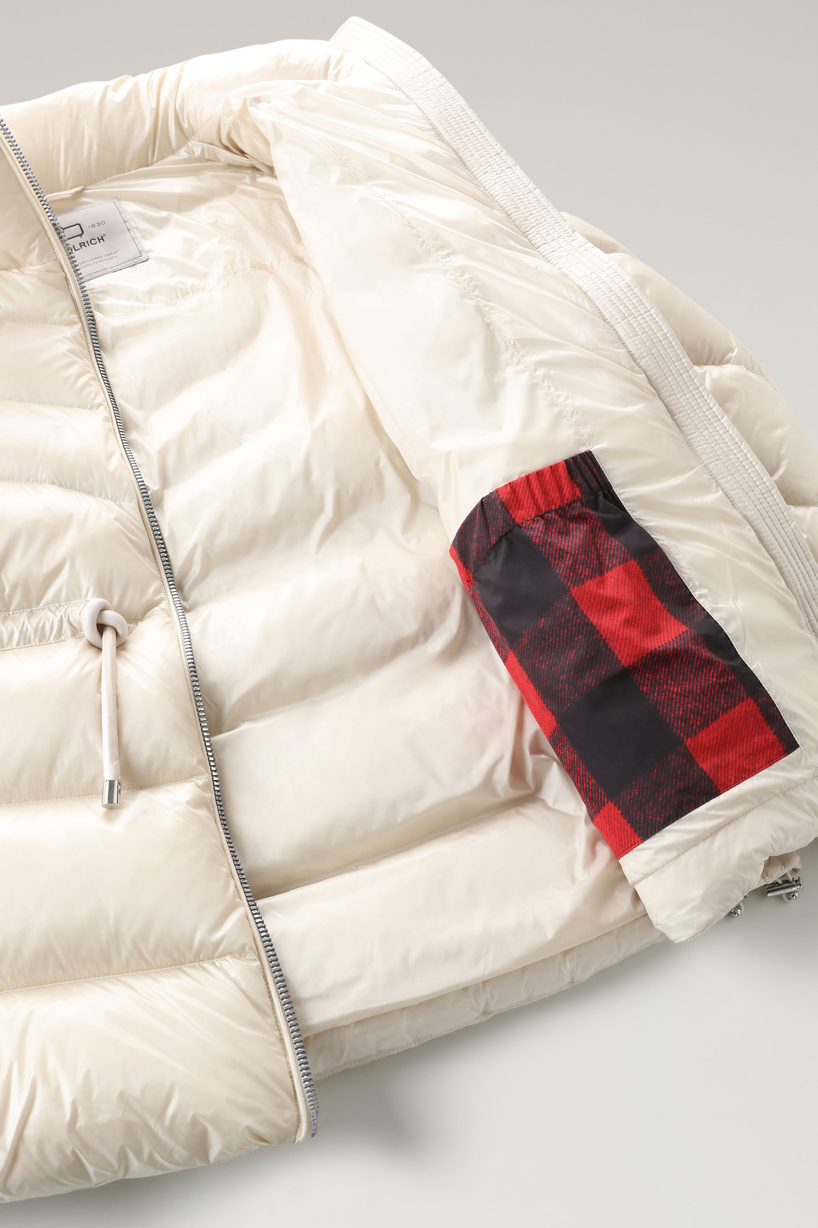 Aliquippa Silky Down Jacket with a Drawstring Waist Beige photo 9 | Woolrich