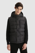 Sierra Jacket with hood and removable sleeves