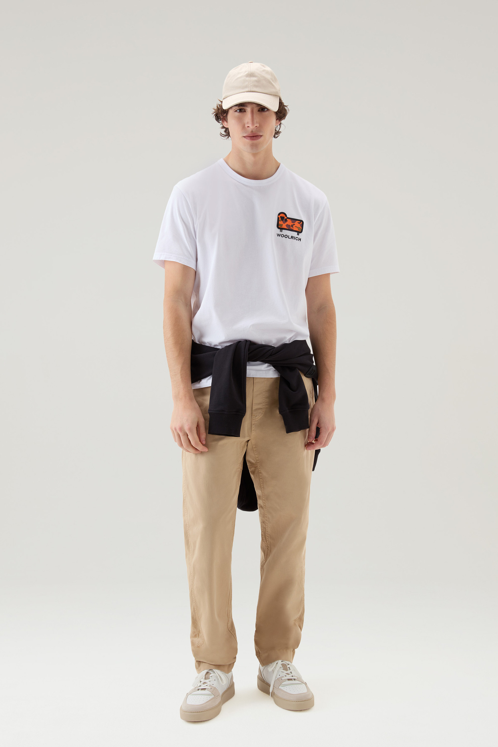 T-shirt aus reiner Baumwolle mit Camouflage-Schaflogo weiß photo 2 | Woolrich