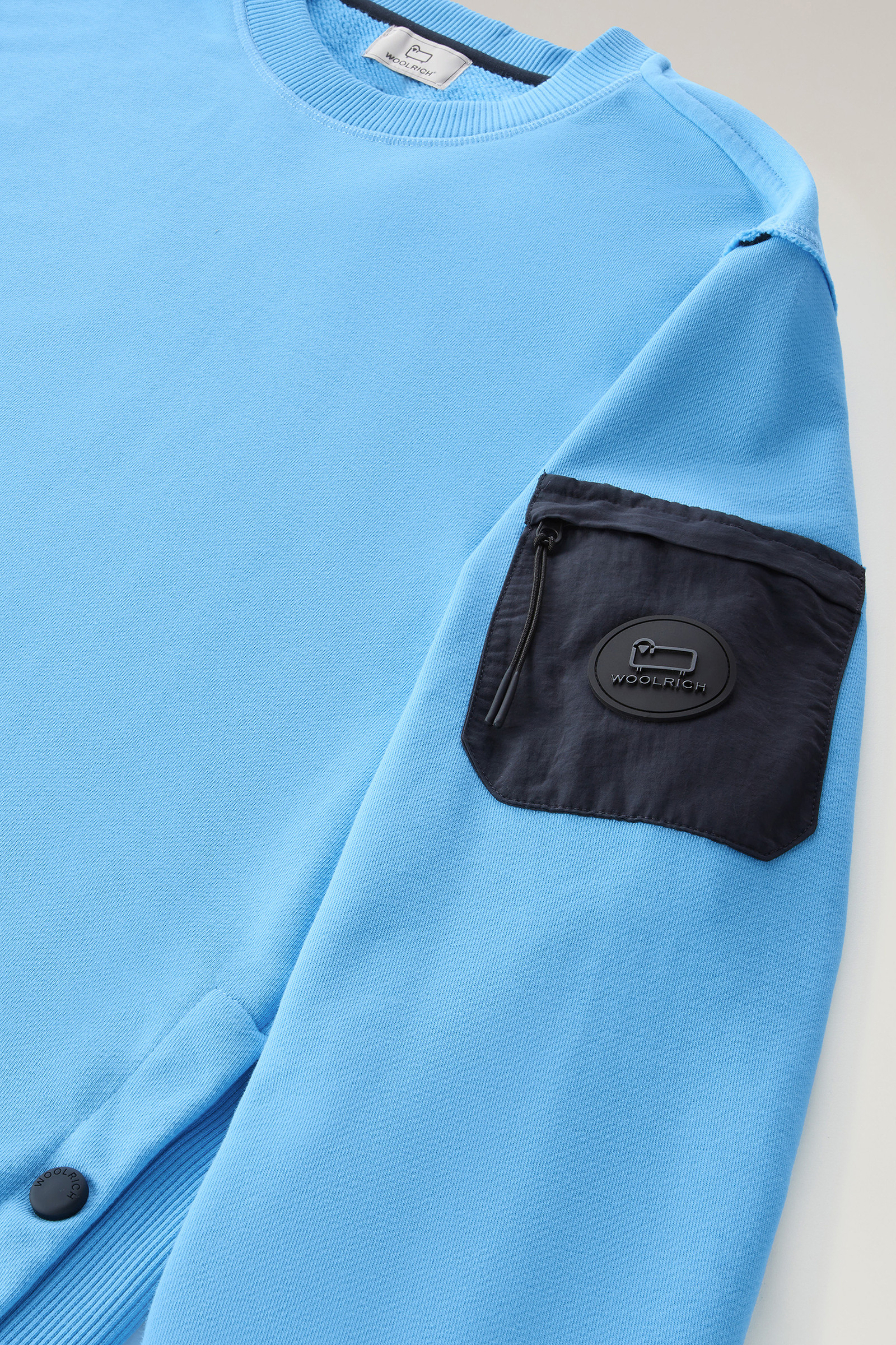 Felpa girocollo in misto cotone con tasche blu photo 7 | Woolrich