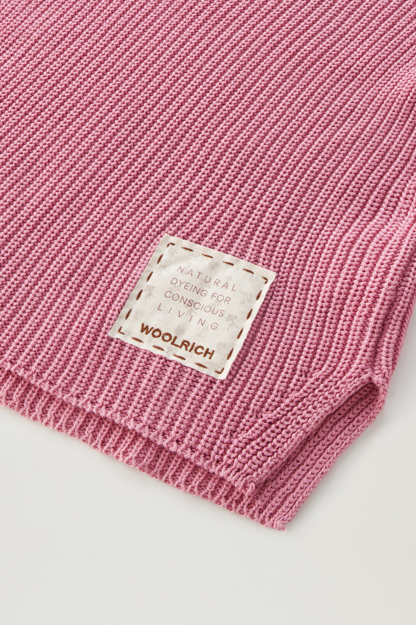 Maglia girocollo in puro cotone tinto in capo naturalmente rosa photo 7 | Woolrich