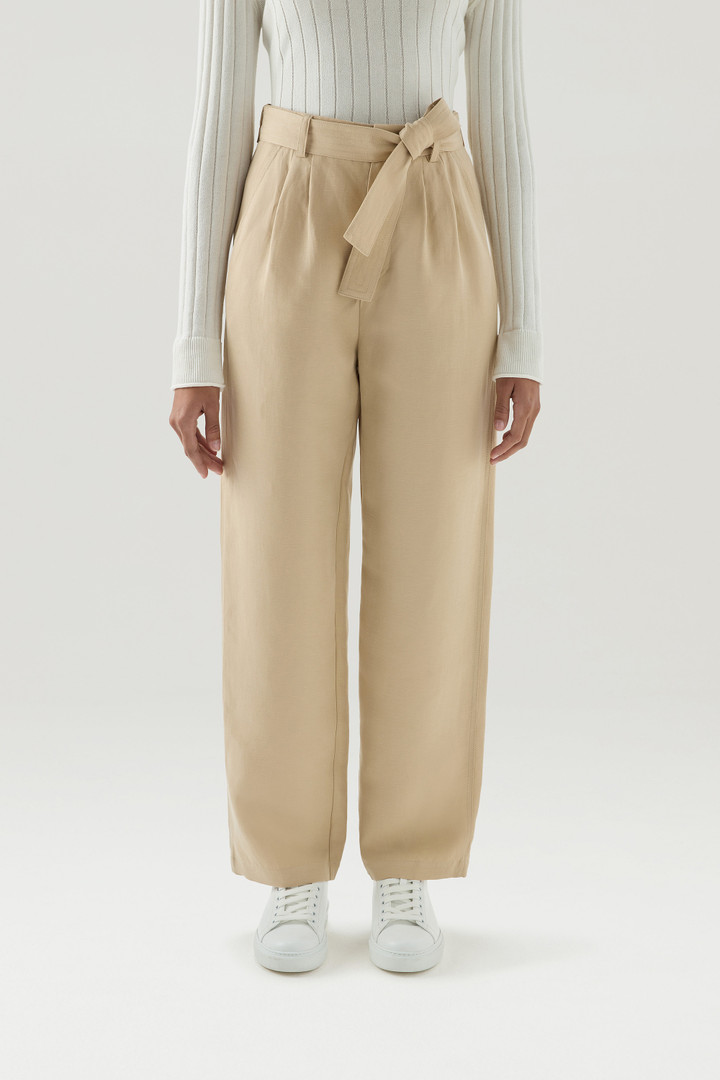 Pantalon en lin mélangés avec ceinture en tissu Beige photo 1 | Woolrich