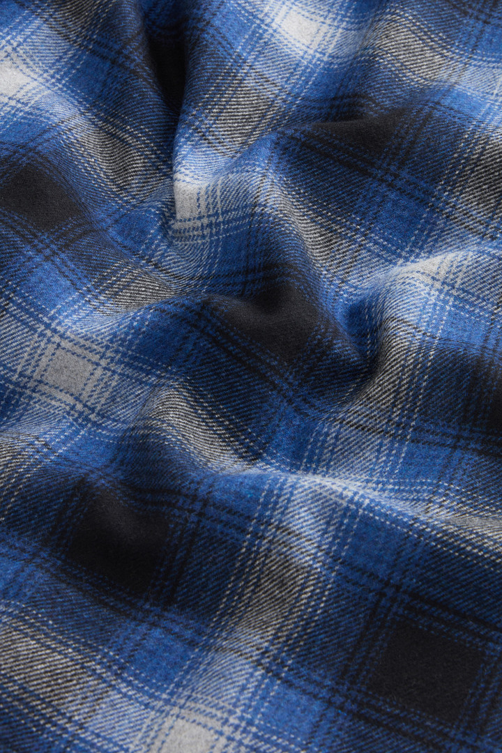 Surchemise rembourrée Alaskan en laine italienne mélangée à carreaux Bleu photo 11 | Woolrich