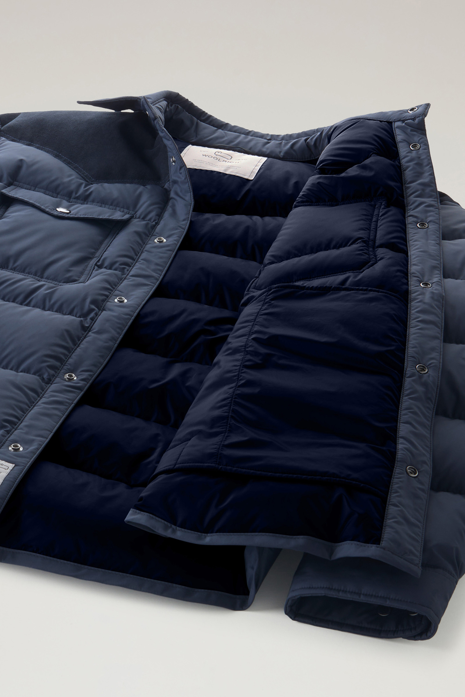 Chaqueta camisera Western acolchada azul photo 10 | Woolrich