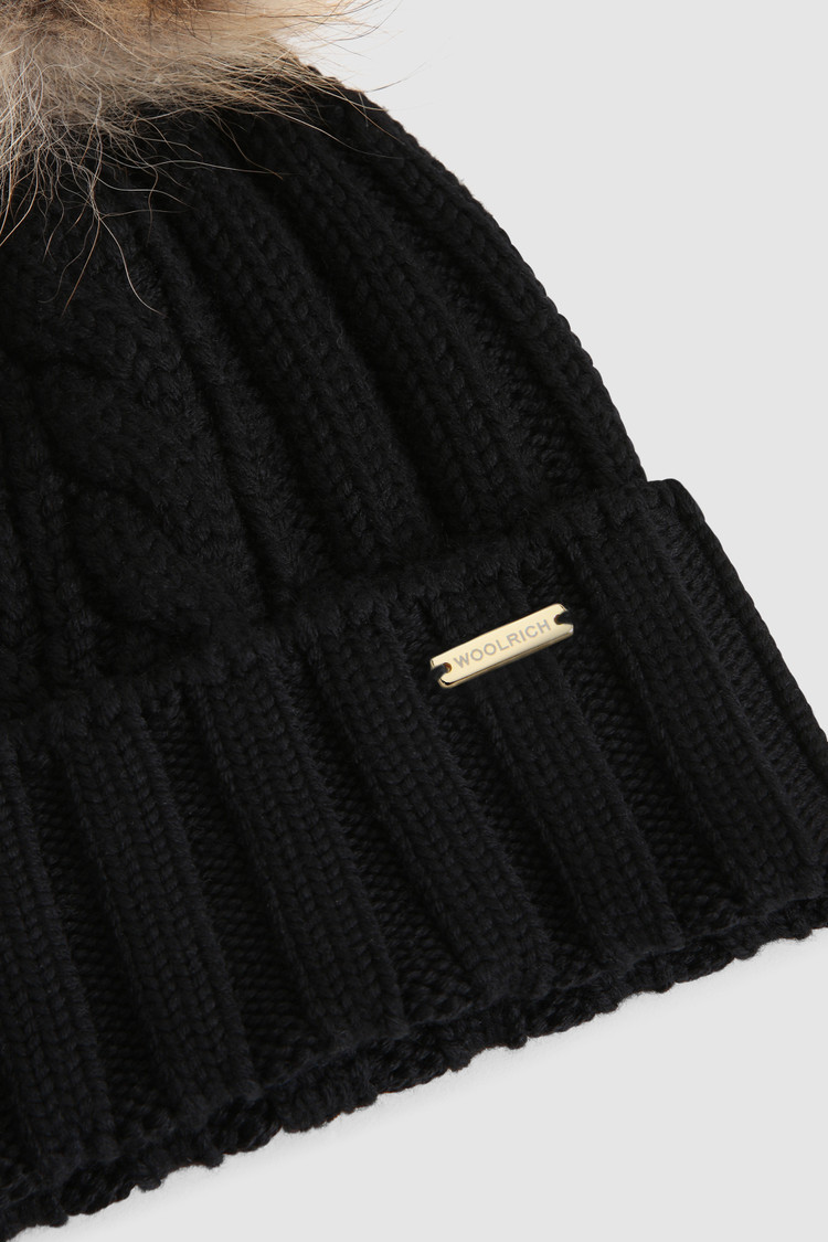 Bonnet en laine vierge avec pompon en raton laveur