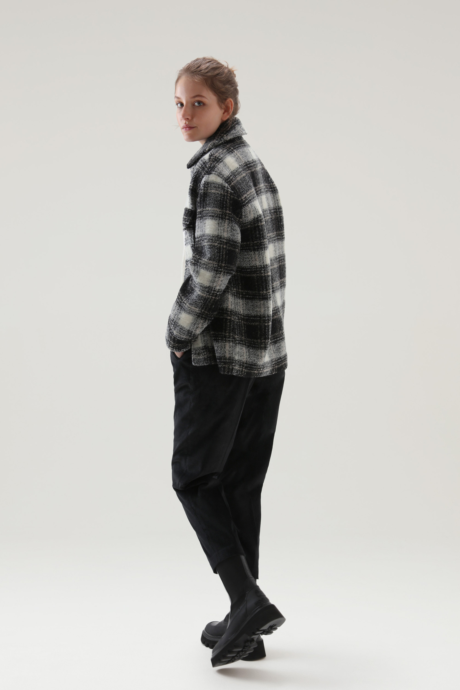 Gentry Wool Blend Overshirt Black photo 4 | Woolrich
