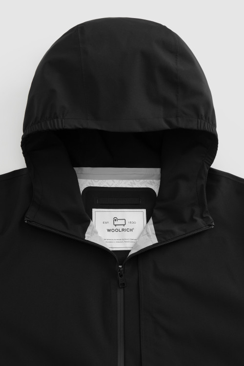 Zweilagige, wasserdichte, ultraleichte Jacke Pacific Schwarz photo 2 | Woolrich