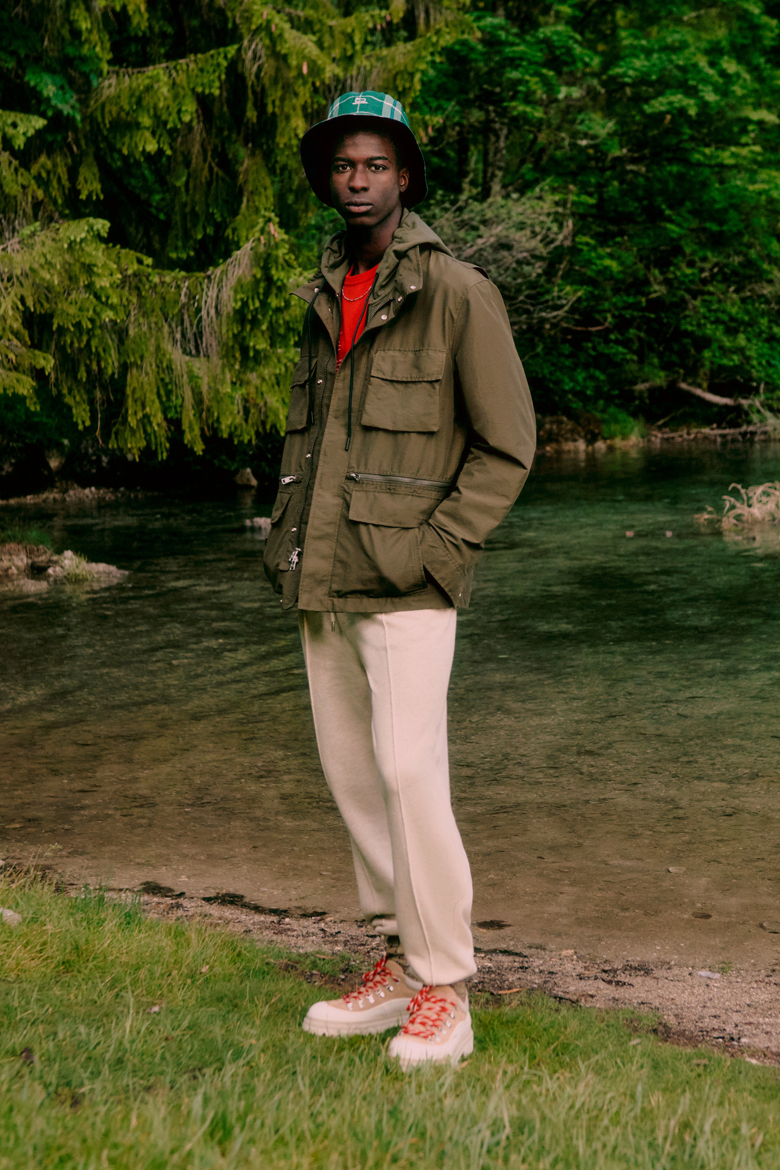 Cruiser-veldjack van Light Eco Ramar met opvouwbare capuchon groen photo 12 | Woolrich