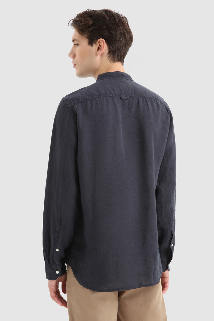 Chemise en pur lin teinte en pièce à col Mao bleu photo 3 | Woolrich