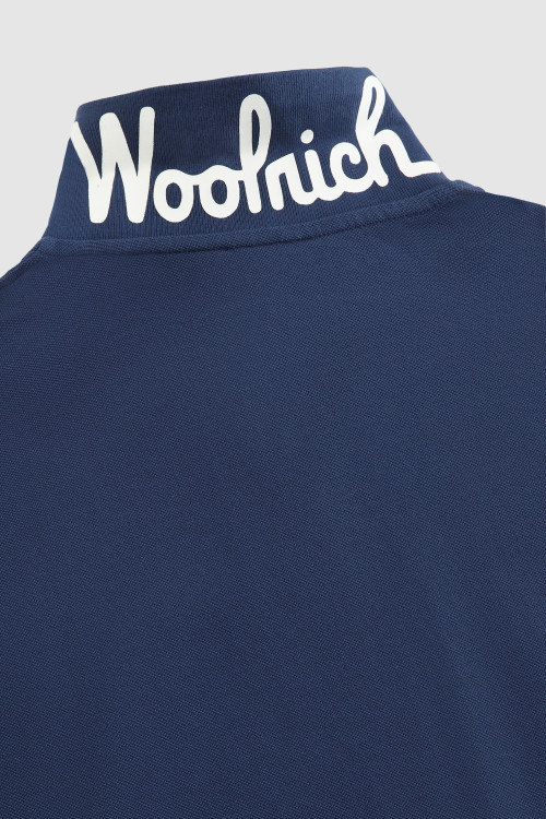 Polo in puro cotone con logo vintage sul colletto blu photo 2 | Woolrich