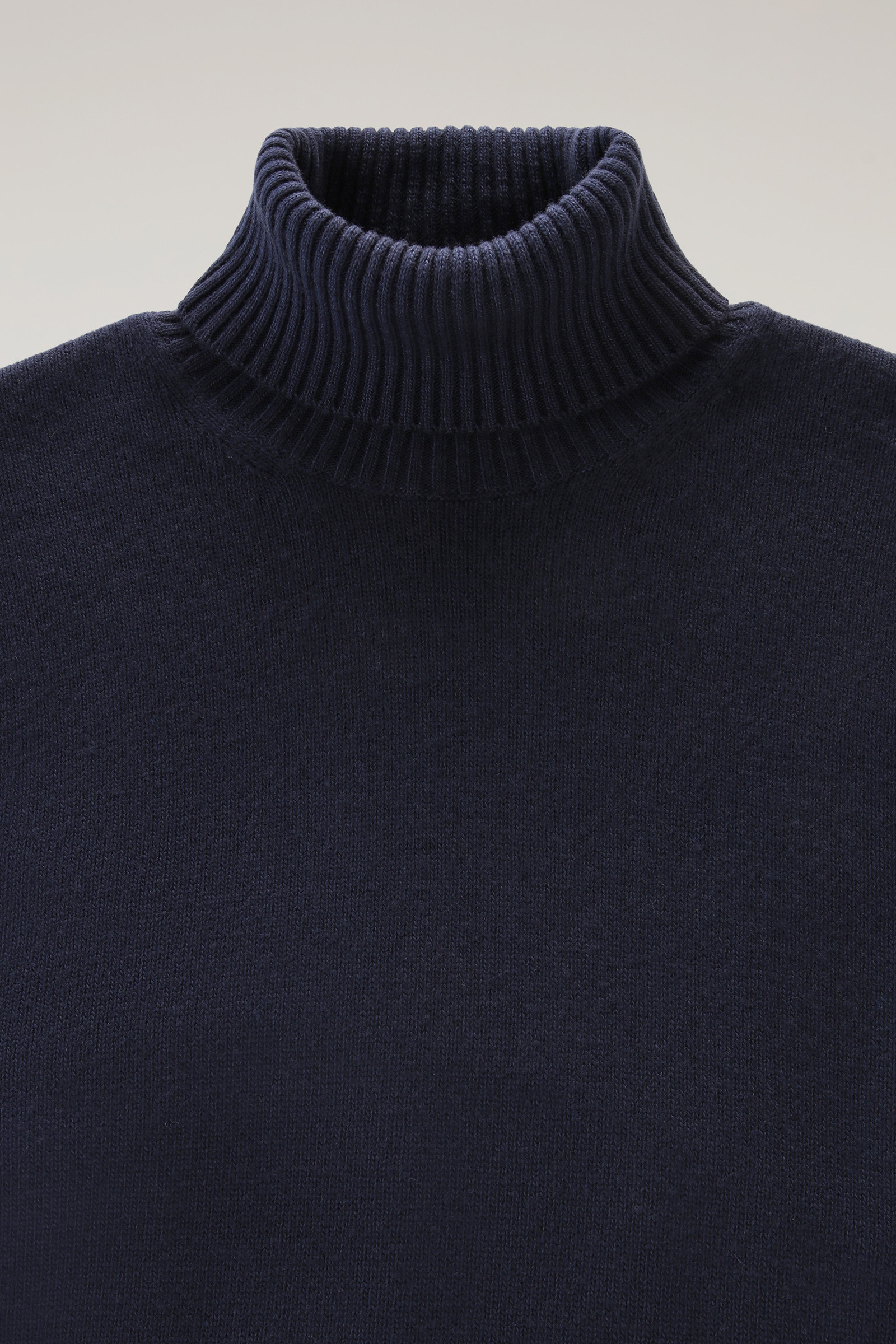 Garment-dyed Turtleneck Sweater in Pure Virgin Wool Blue photo 6 | Woolrich