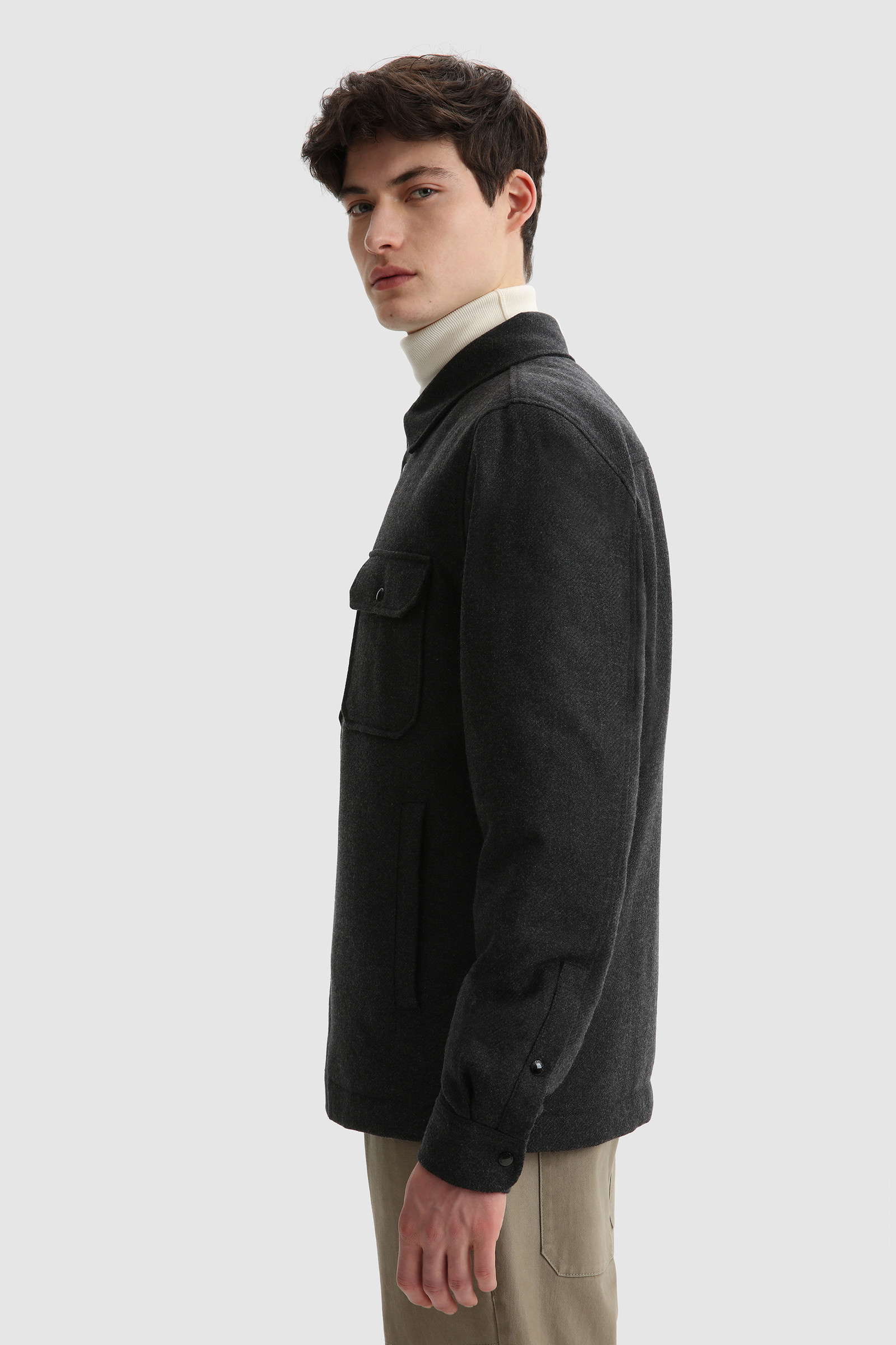 Alaskan Shirt in Recycled Italian Wool Black photo 3 | Woolrich