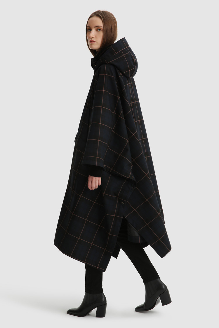 Meade cape met Buffalo Check-patroon