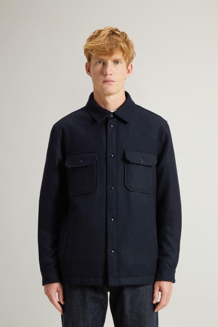 Wattiertes Alaskan Overshirt aus Melton-Gewebe aus italienischer Wollmischung Blau photo 1 | Woolrich