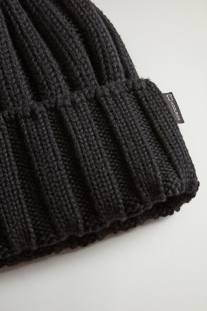 Girls' Beanie in Pure Virgin Wool with Cashmere Pom-Pom Black photo 3 | Woolrich