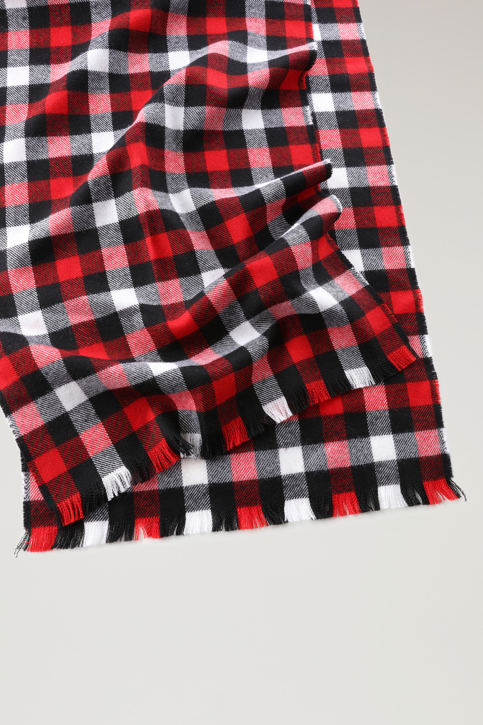 Pure Wool Micro Buffalo Check Scarf Red photo 3 | Woolrich