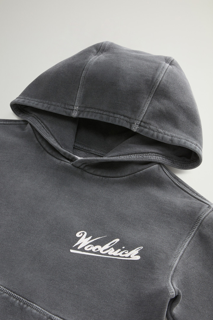 Garment-dyed Boys’ Hoodie in Pure Cotton Black photo 3 | Woolrich