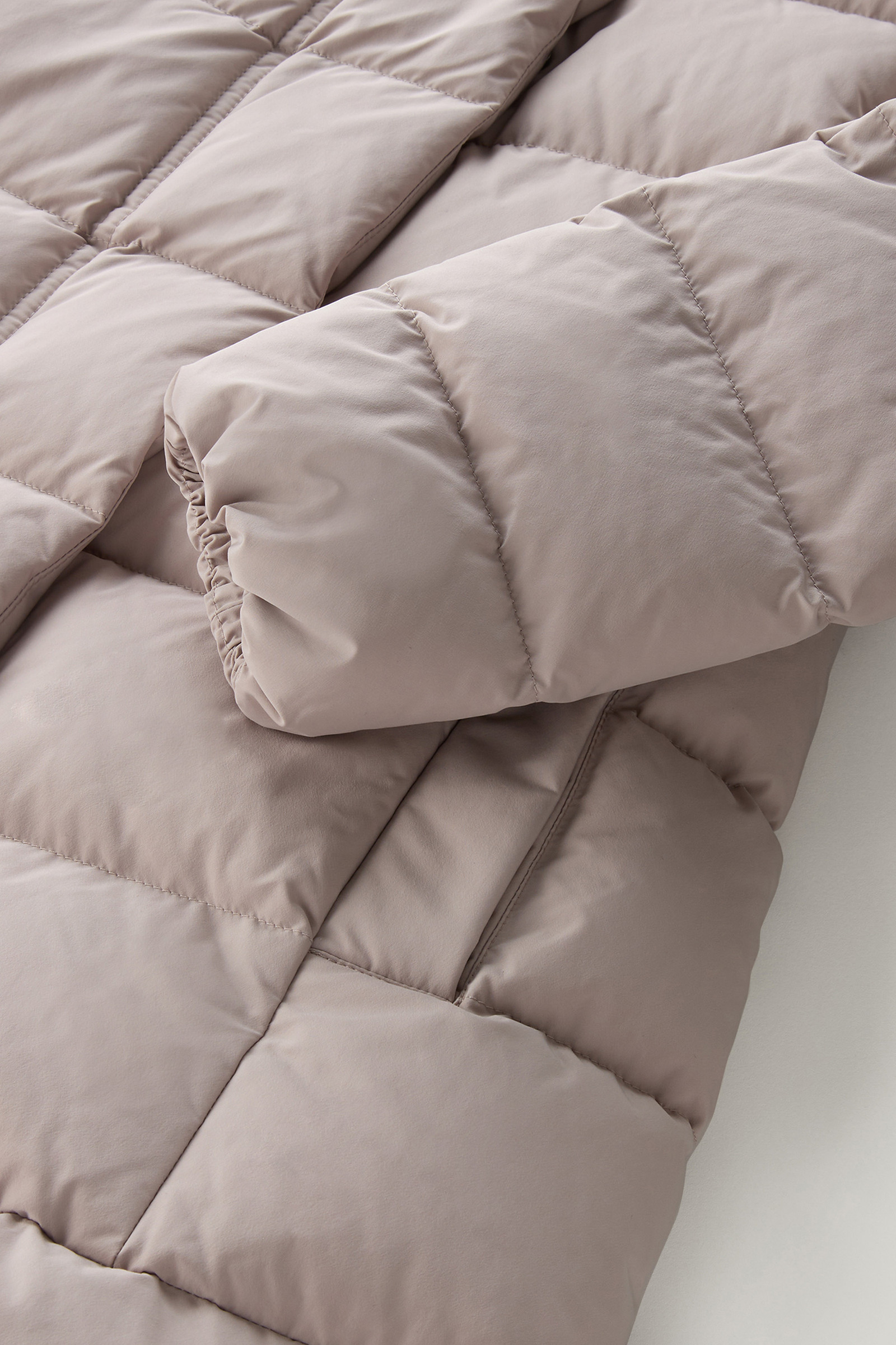Puffy Prescott Parka in Urban Touch Taupe photo 7 | Woolrich