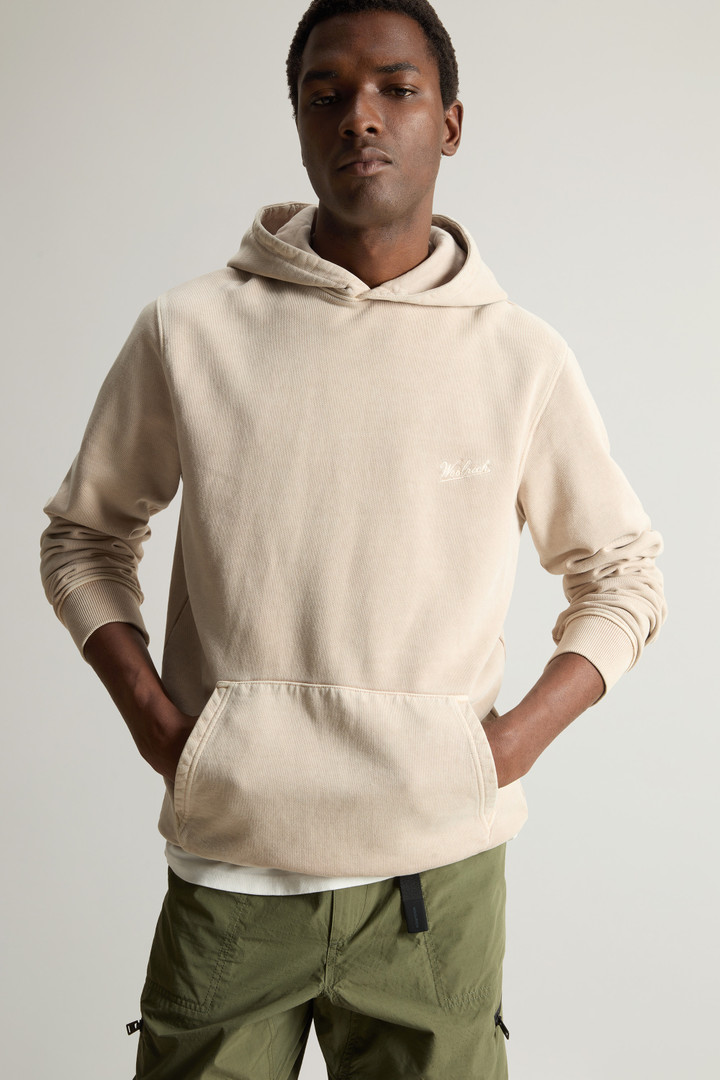 Sweater van zuiver achteraf geverfd katoen met capuchon en geborduurd logo Beige photo 4 | Woolrich