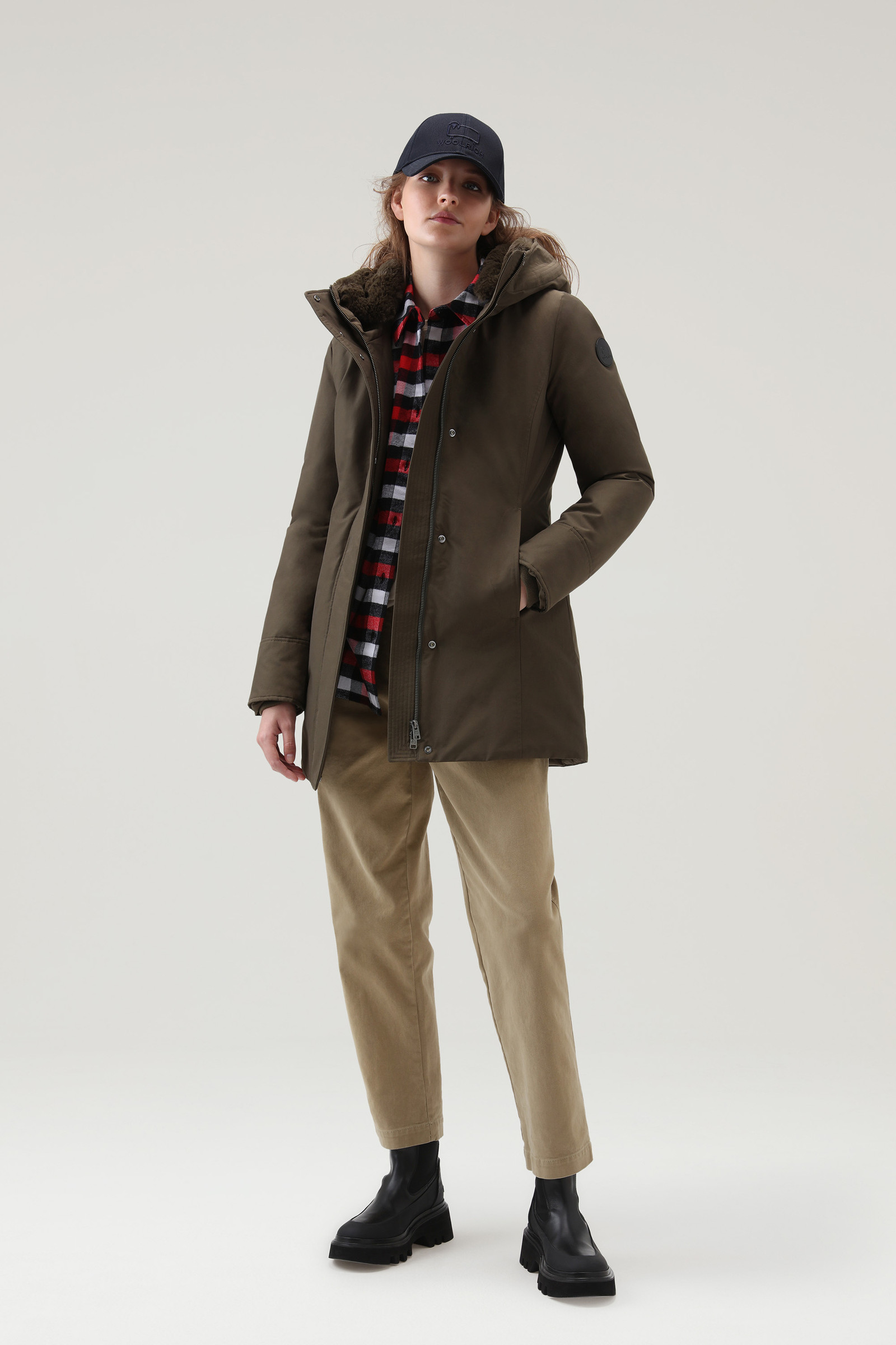 Boulder Parka aus Ramar Cloth mit Kapuze und abnehmbarem Kunstpelzbesatz grün photo 2 | Woolrich
