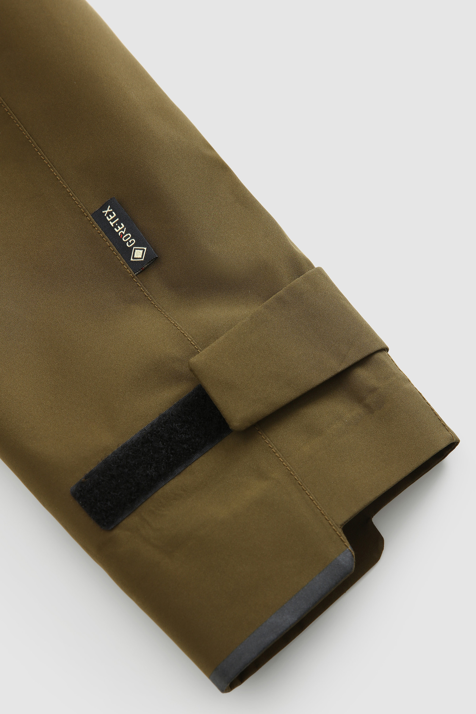 Light Waterproof Clay Parka in Gore-Tex Green photo 8 | Woolrich