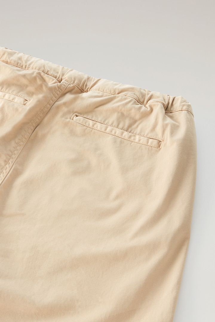 Garment-Dyed Chino Pants in Stretch Cotton Beige photo 5 | Woolrich