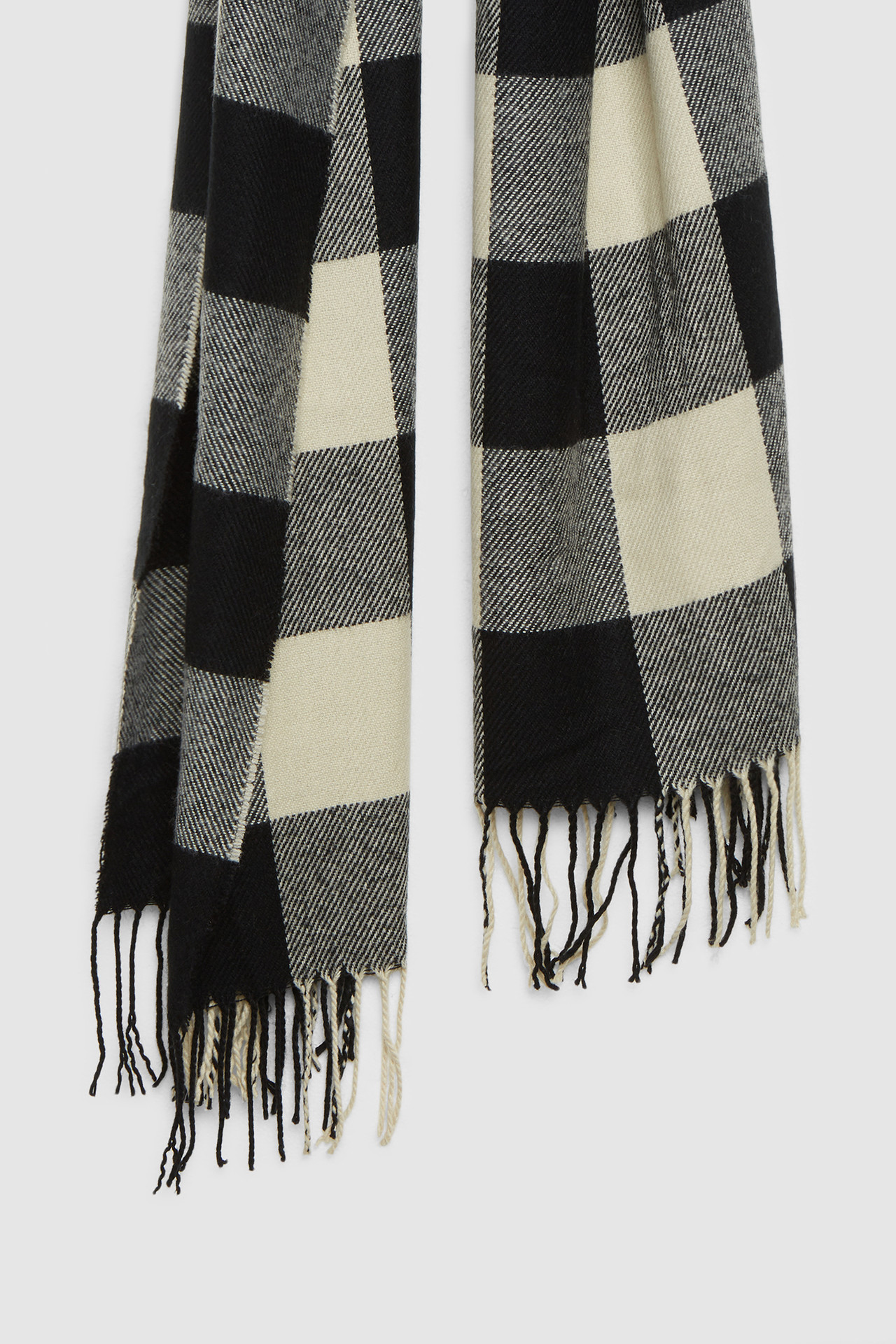 Check-Pattern Scarf