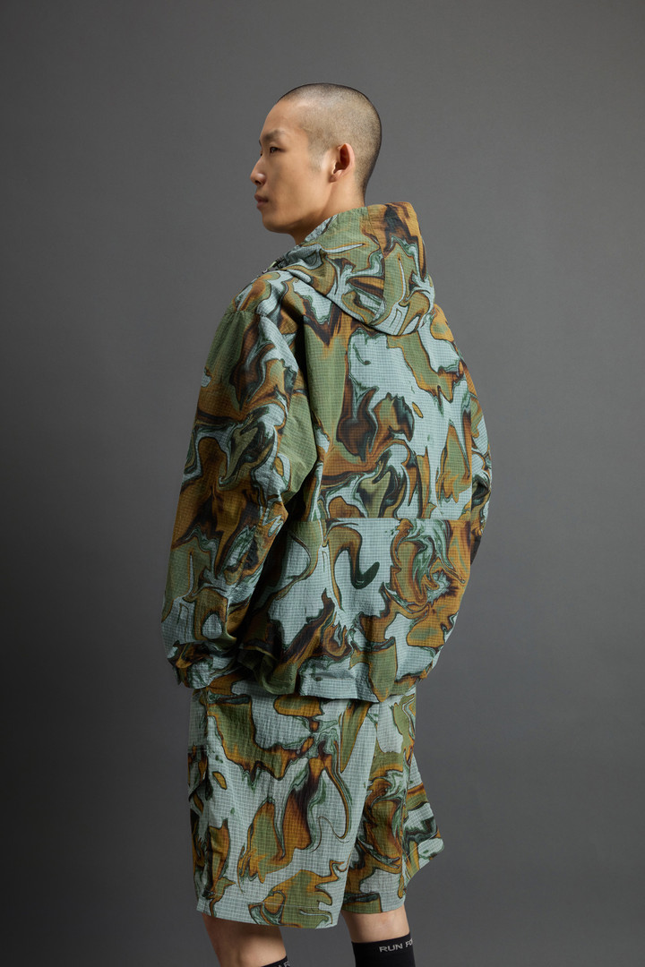 Jacke aus Ripstop-Nylon Olmetex in Batikoptik by Todd Snyder Grün photo 3 | Woolrich