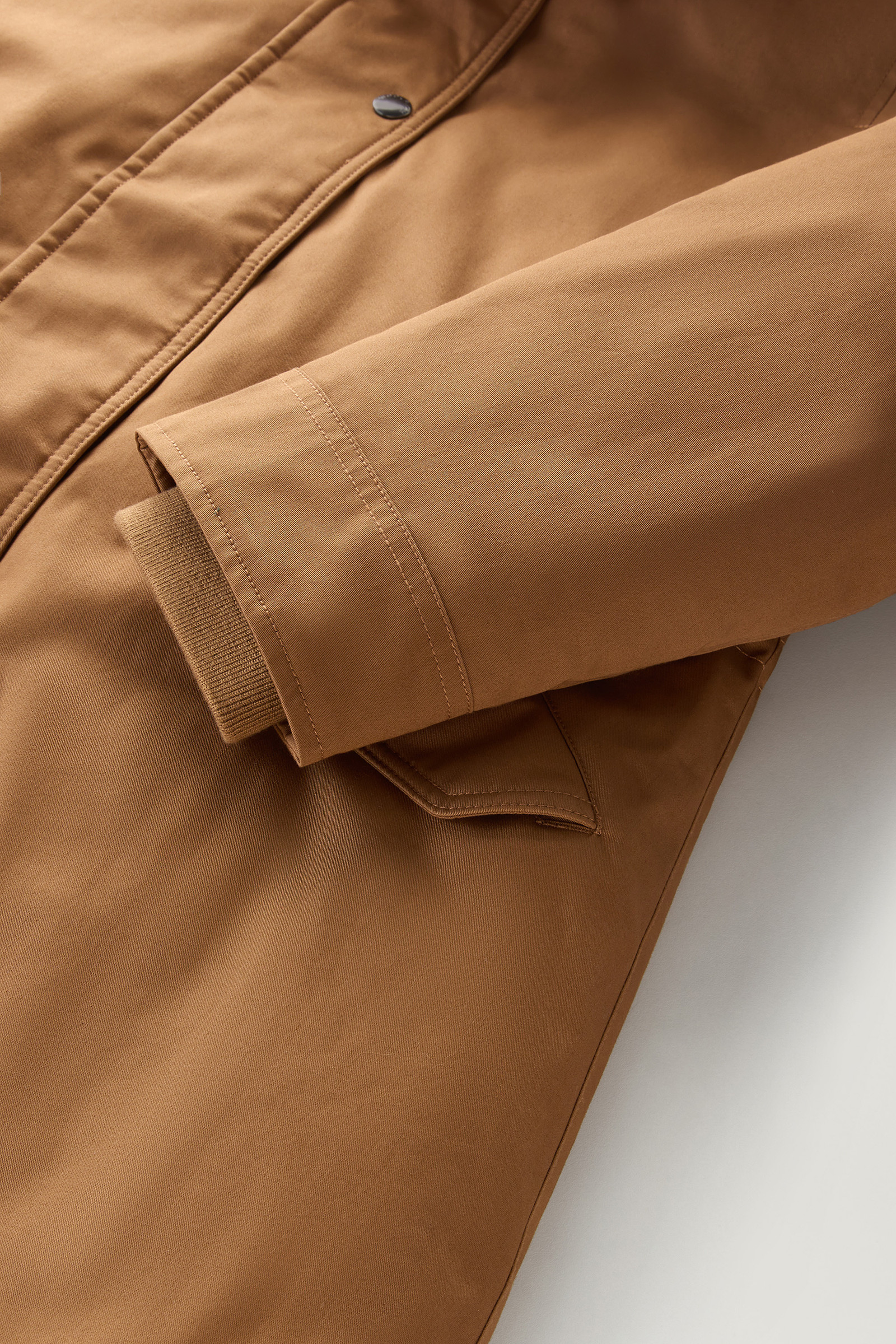 Military Parka con pelo de cachemira extraíble marrón photo 10 | Woolrich
