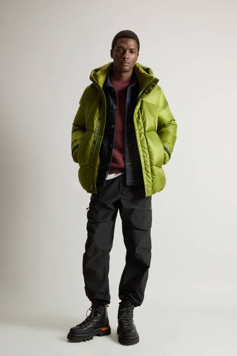 Recycled Pertex Quantum Nylon Down Jacket with Hood Green | Woolrich