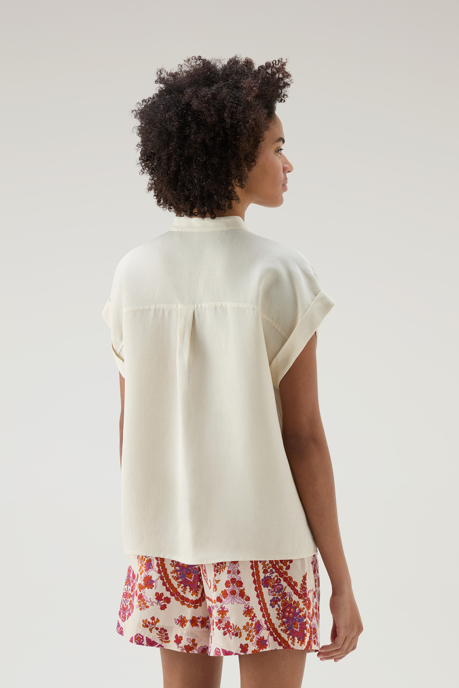 Blusa de manga corta de mezcla de lino blanco photo 3 | Woolrich