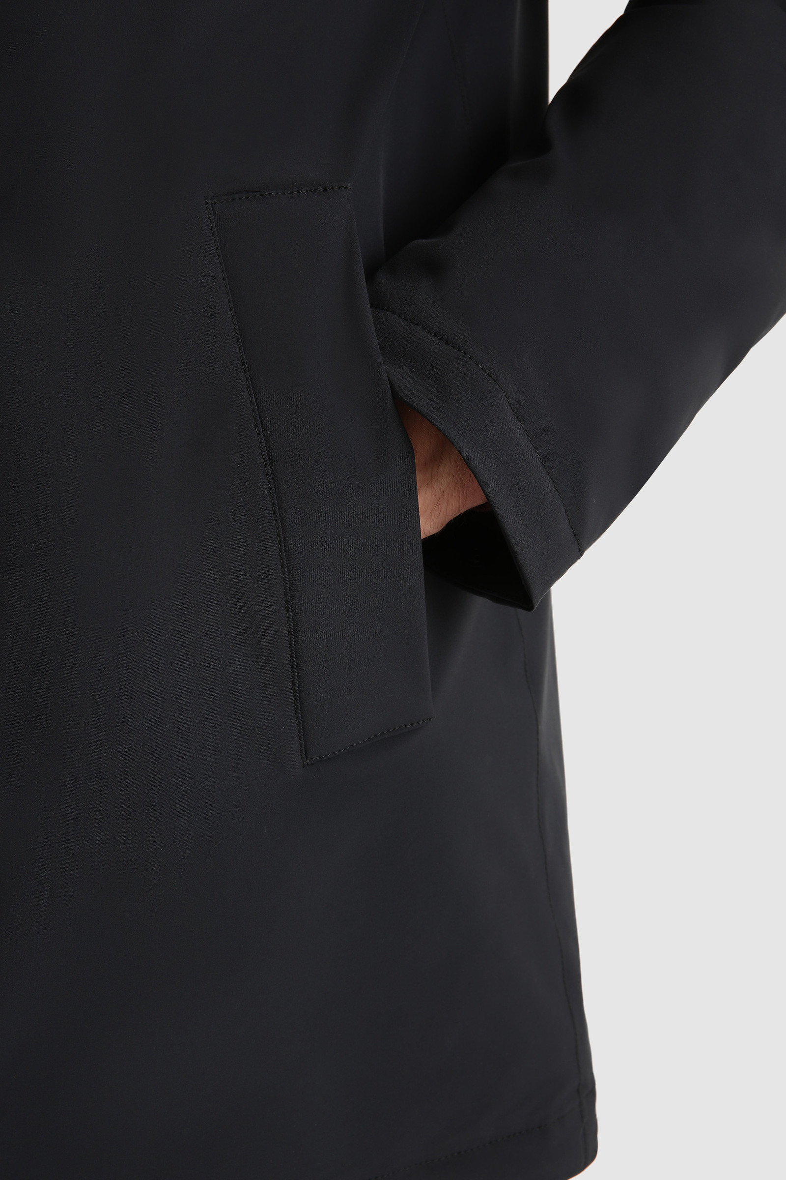 Stretch-Mountain Parka mit Graphene-Wattierung Schwarz photo 6 | Woolrich