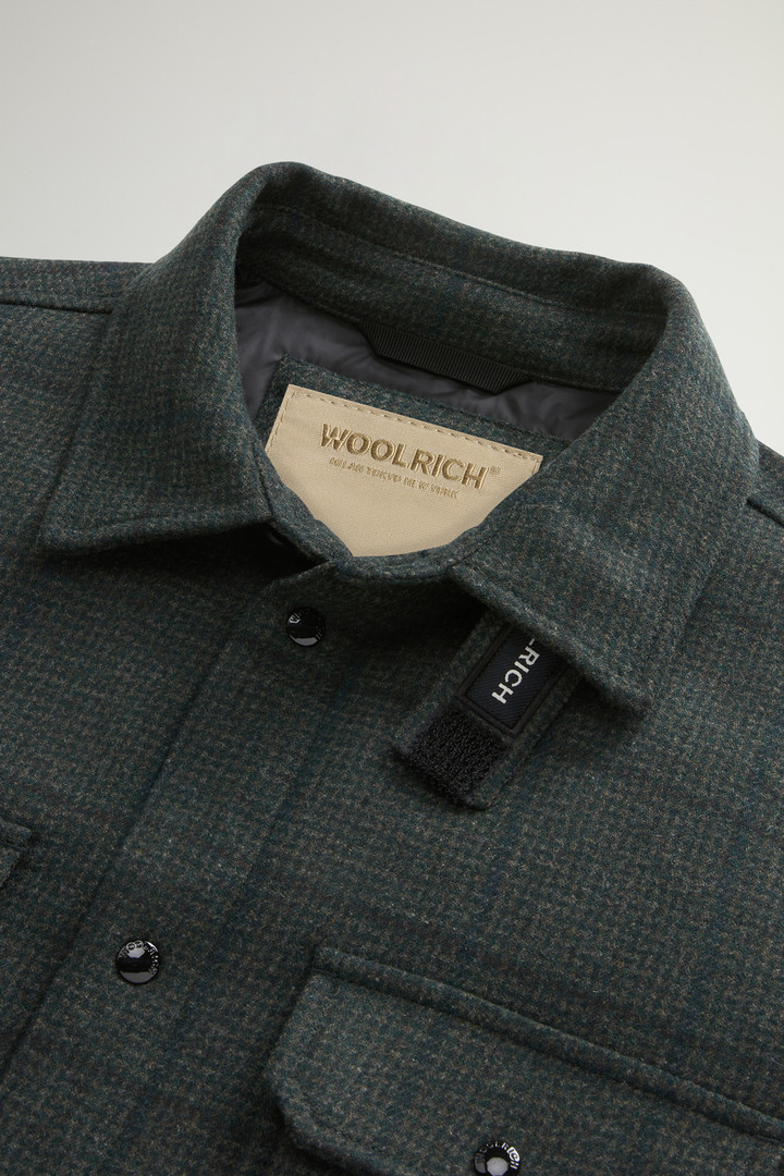 Kariertes, wattiertes Alaskan Overshirt aus italienischer Wollmischung Grün photo 6 | Woolrich