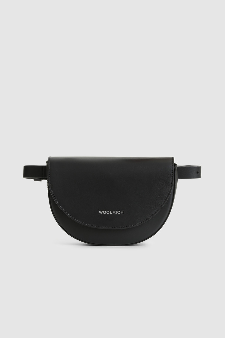 Petit sac à bandoulière en cuir avec fermeture magnétique