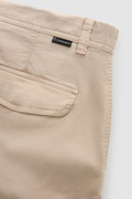 Pantalones cortos cargo teñidos en prenda