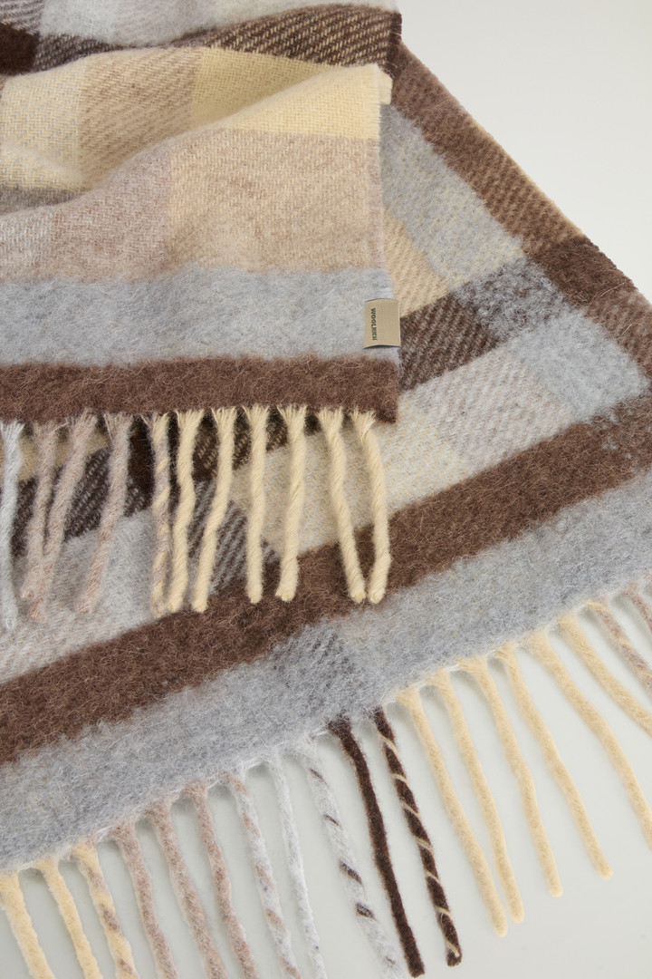 Checked Scarf in Wool and Alpaca Blend Beige photo 3 | Woolrich