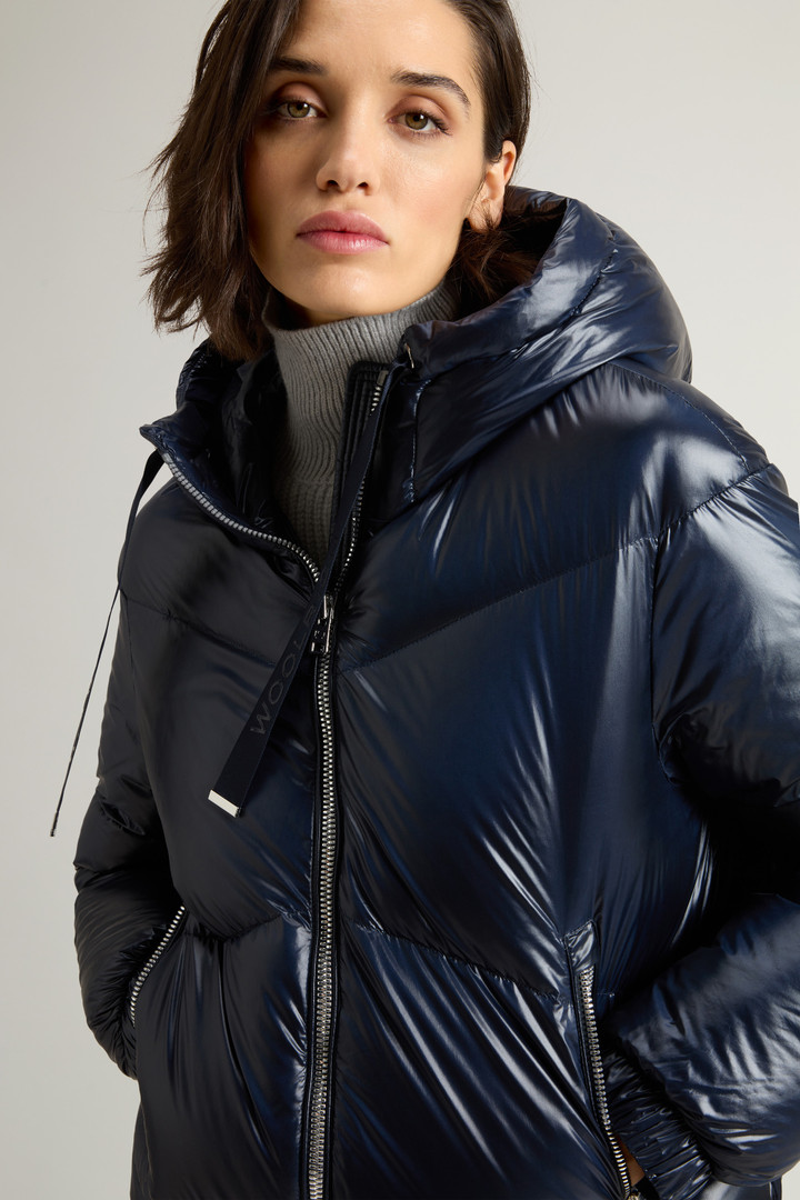 Aliquippa Short Down Jacket in Glossy Nylon Blue photo 4 | Woolrich