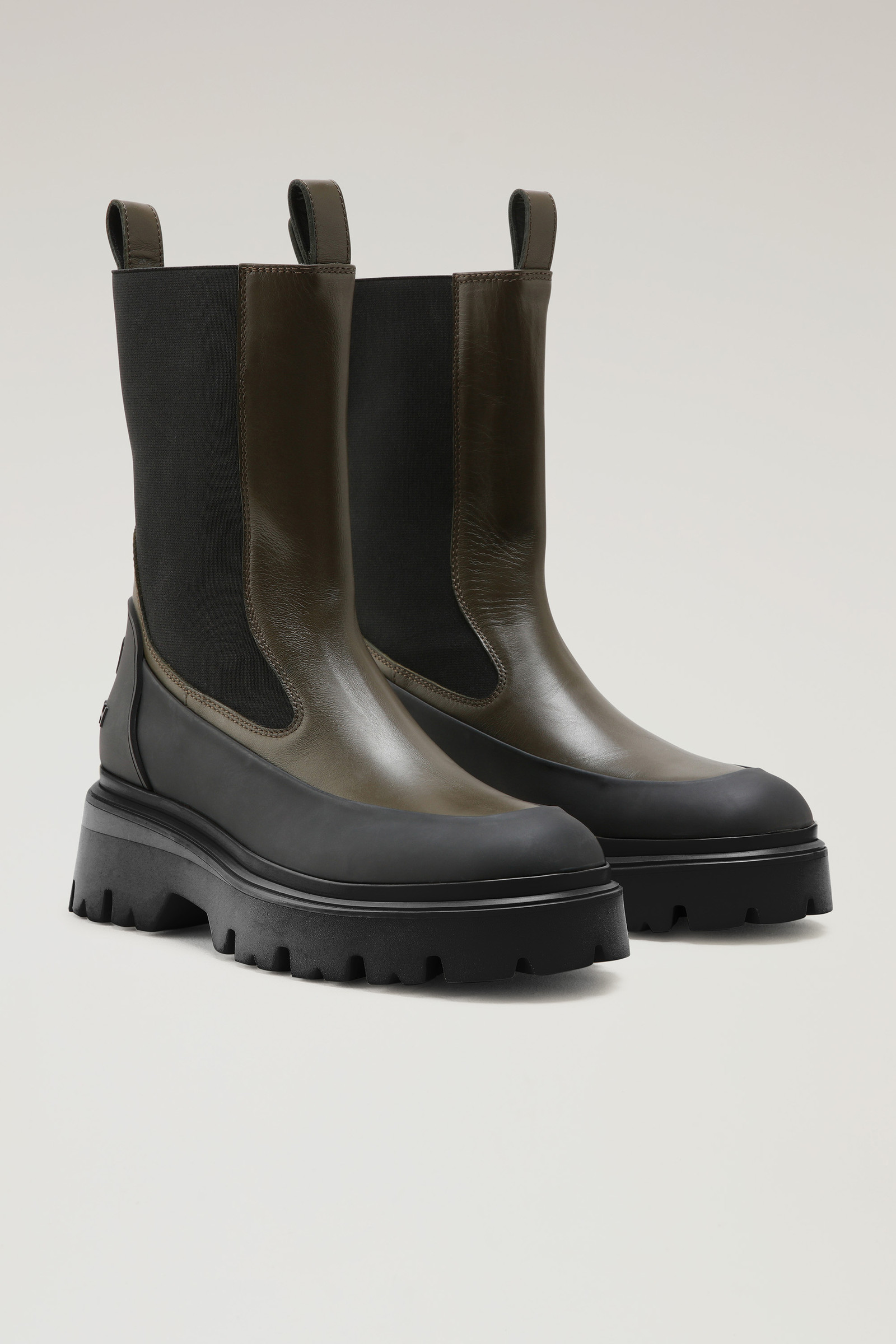 Women's Chelsea Boots with Military Tread Green | Woolrich USA