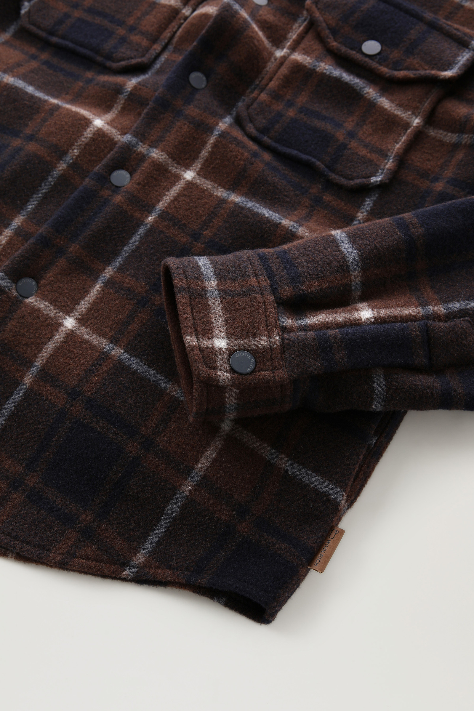 Alaskan karierte Overshirt aus gefütterter Wollmischung braun photo 7 | Woolrich
