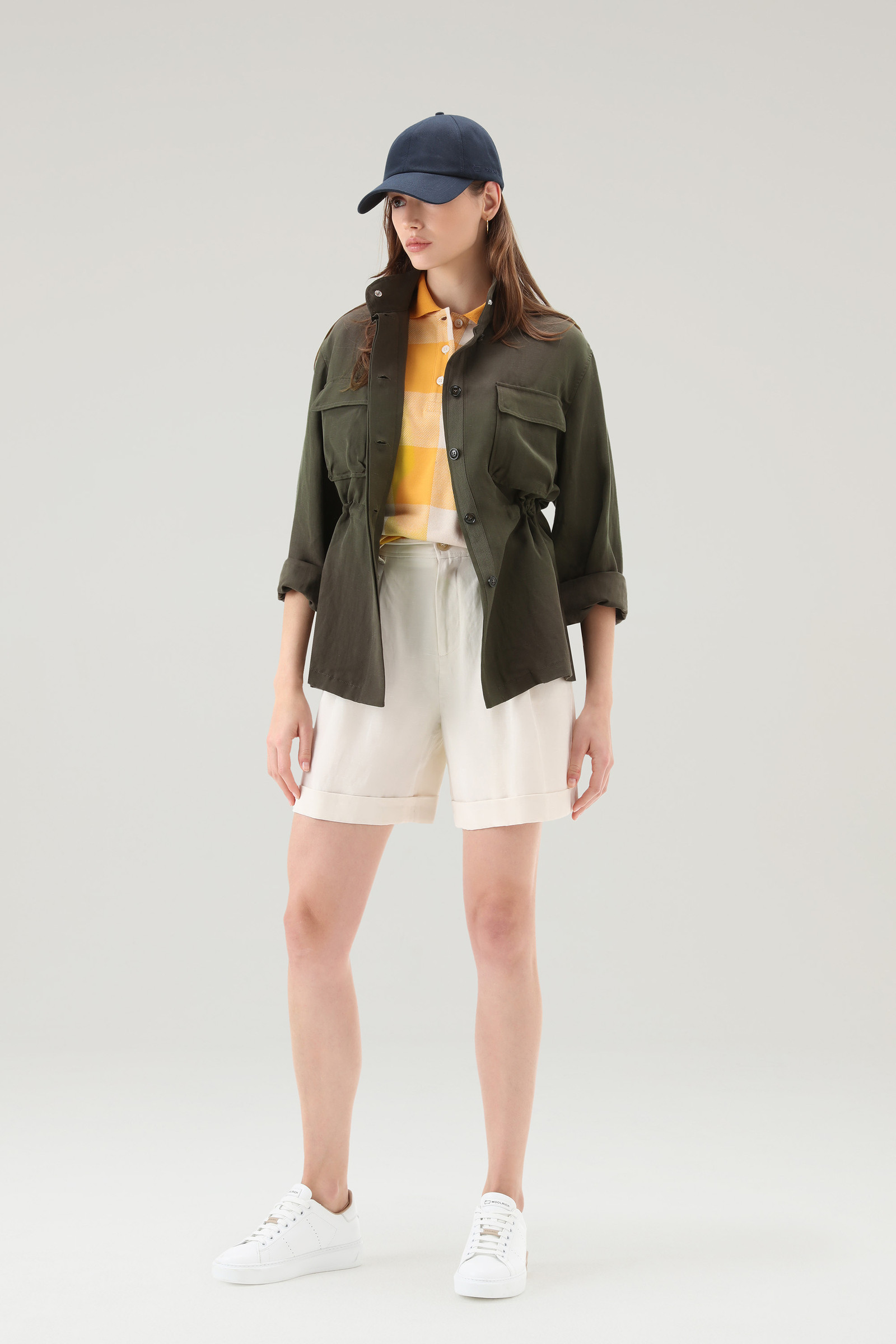 Utility Overshirt in Linen Blend Green photo 2 | Woolrich