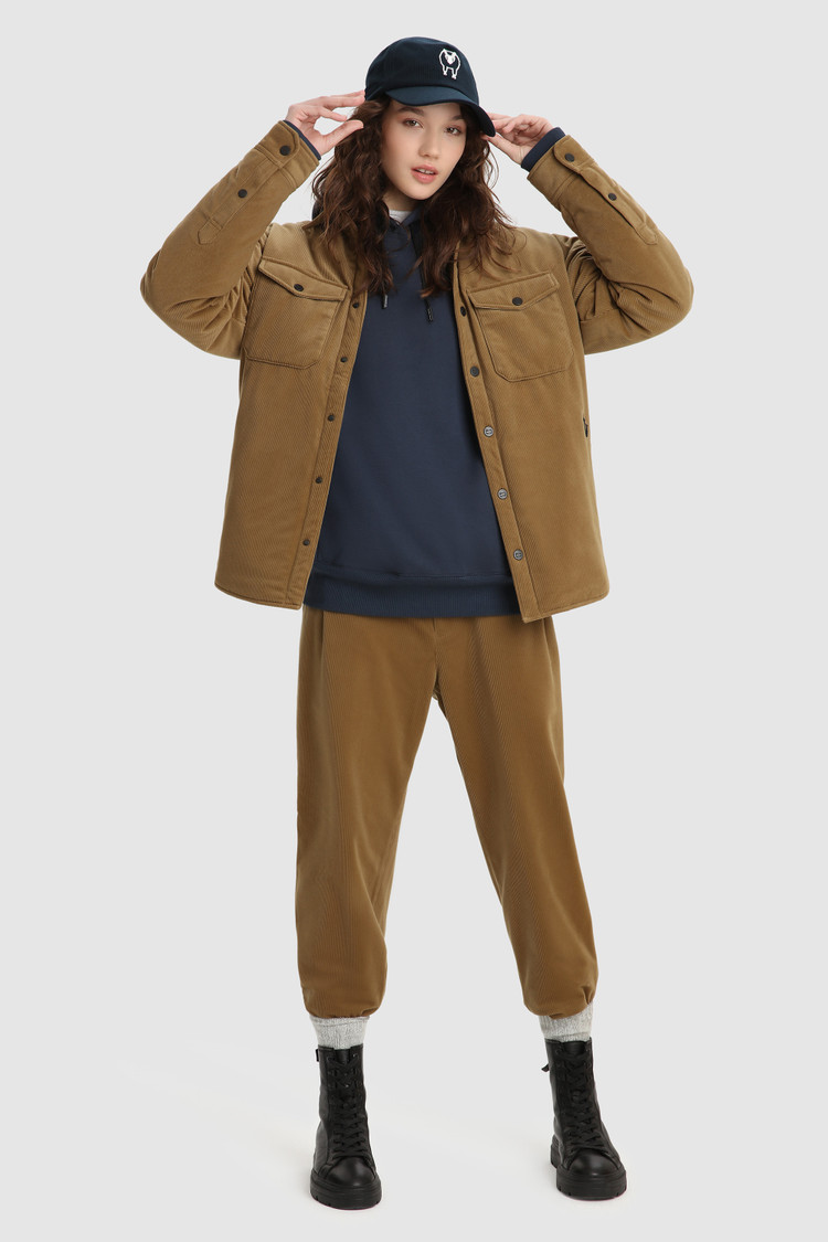Geïsoleerd corduroy shirt
