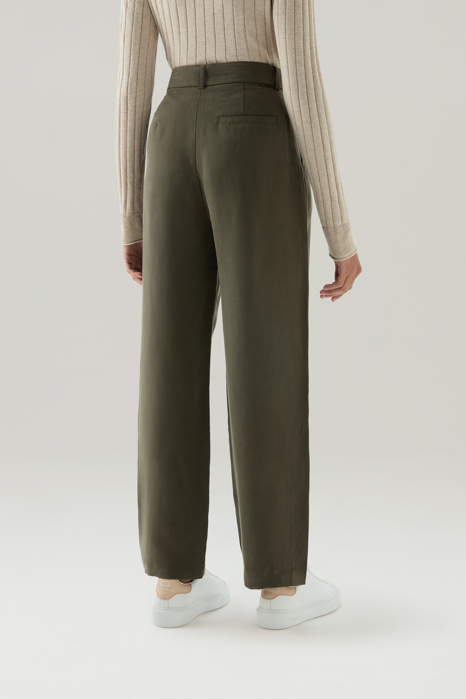 Hose aus einer Leinen-Mischung mit Gürtel grün photo 3 | Woolrich